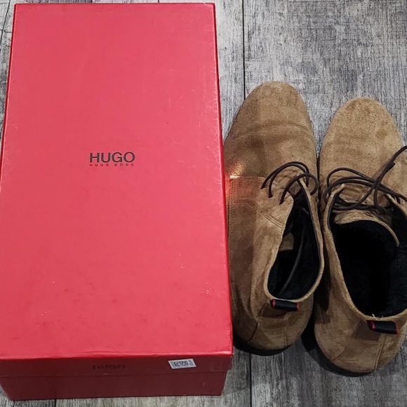 HUGO BOSS SUEDE CHUKKA